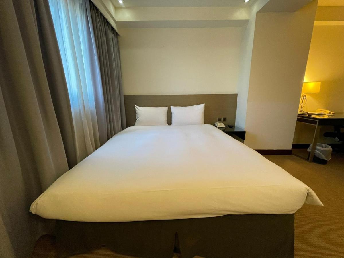 Guide Hotel Hsinchu Zhongyang Экстерьер фото