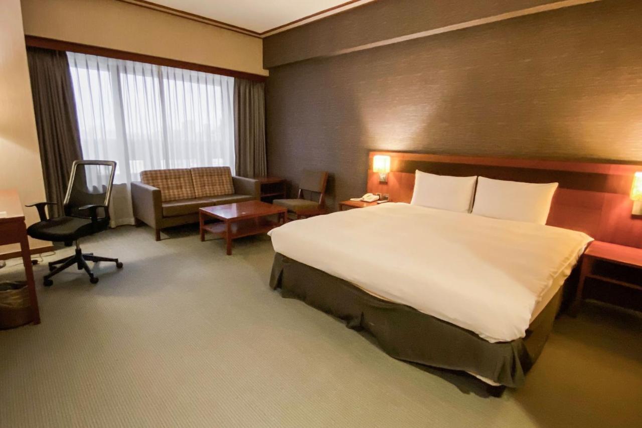 Guide Hotel Hsinchu Zhongyang Экстерьер фото